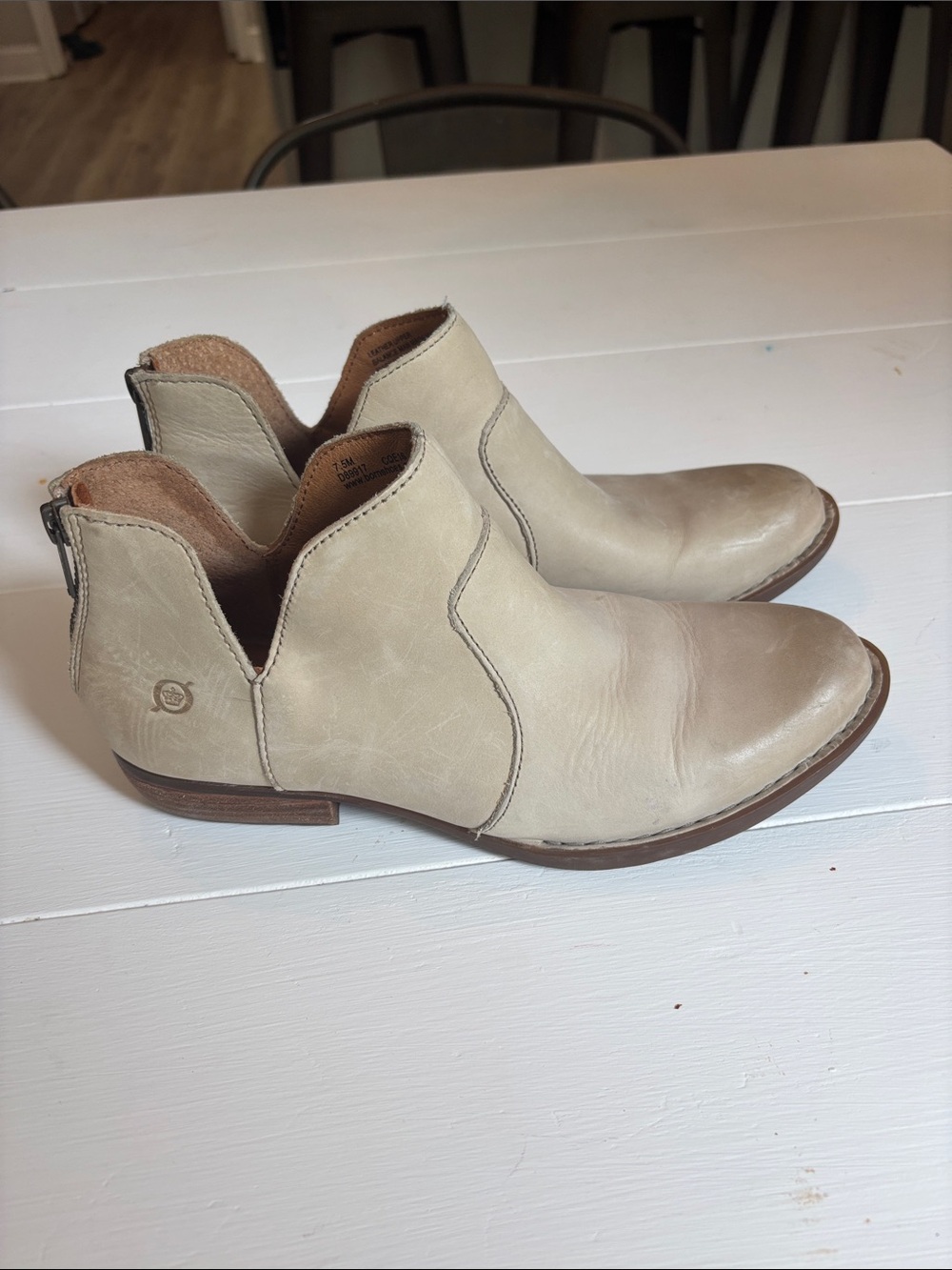 Born Cream Leather Ankle Booties
